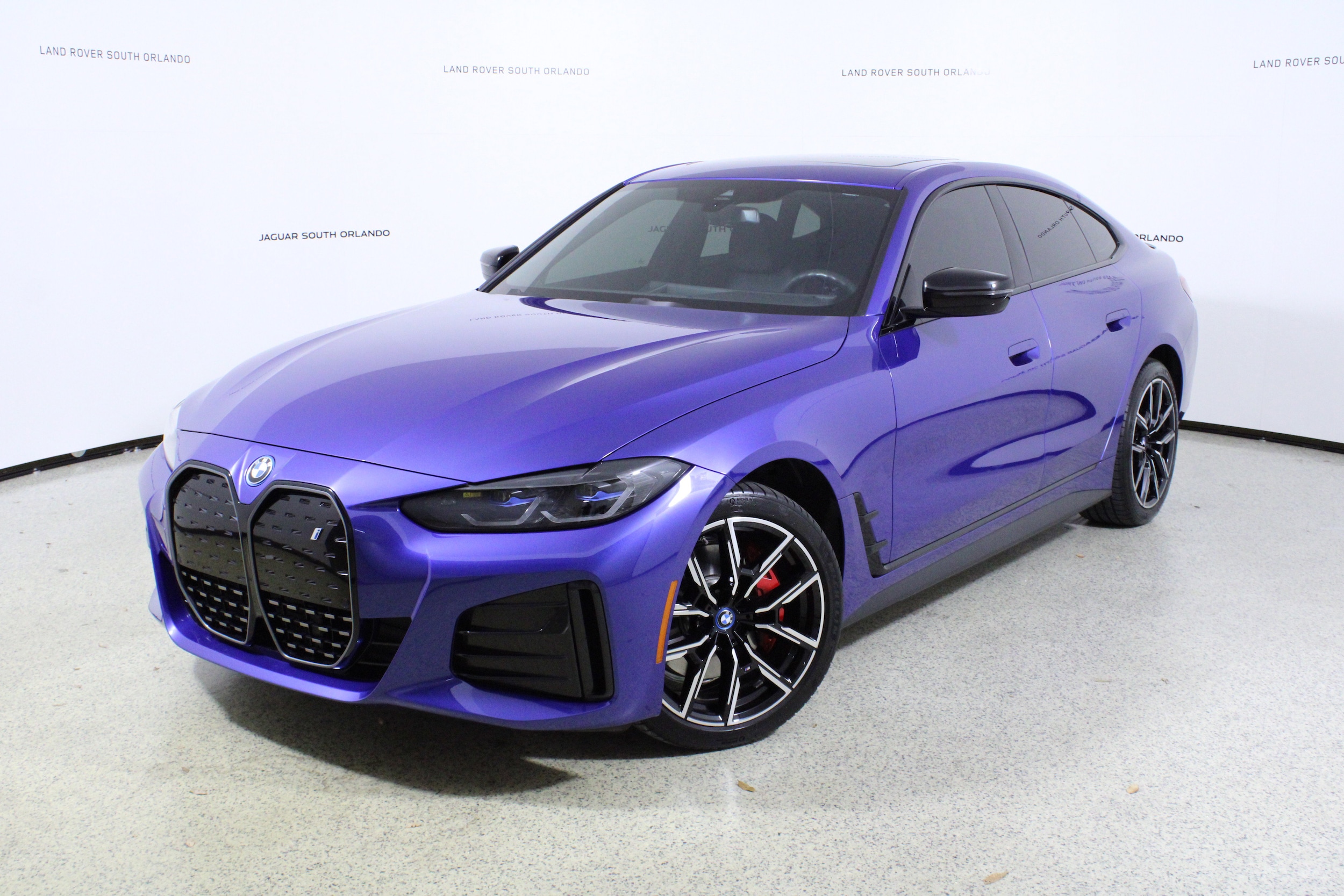 2023 BMW i4 40's photo