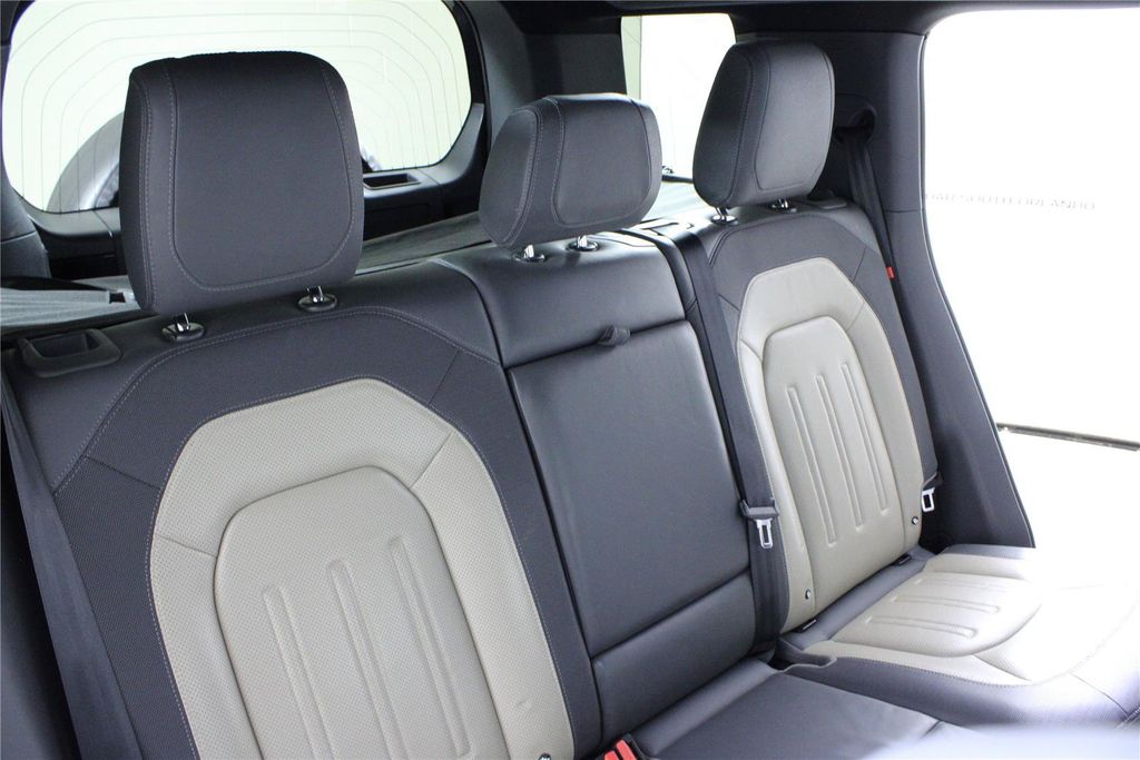 2021 Land Rover Defender X-Dynamic HSE - Photo 13