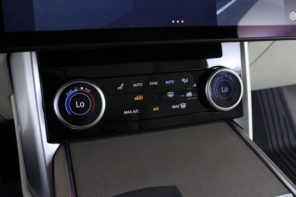 2023 Land Rover Range Rover SE - Photo 29
