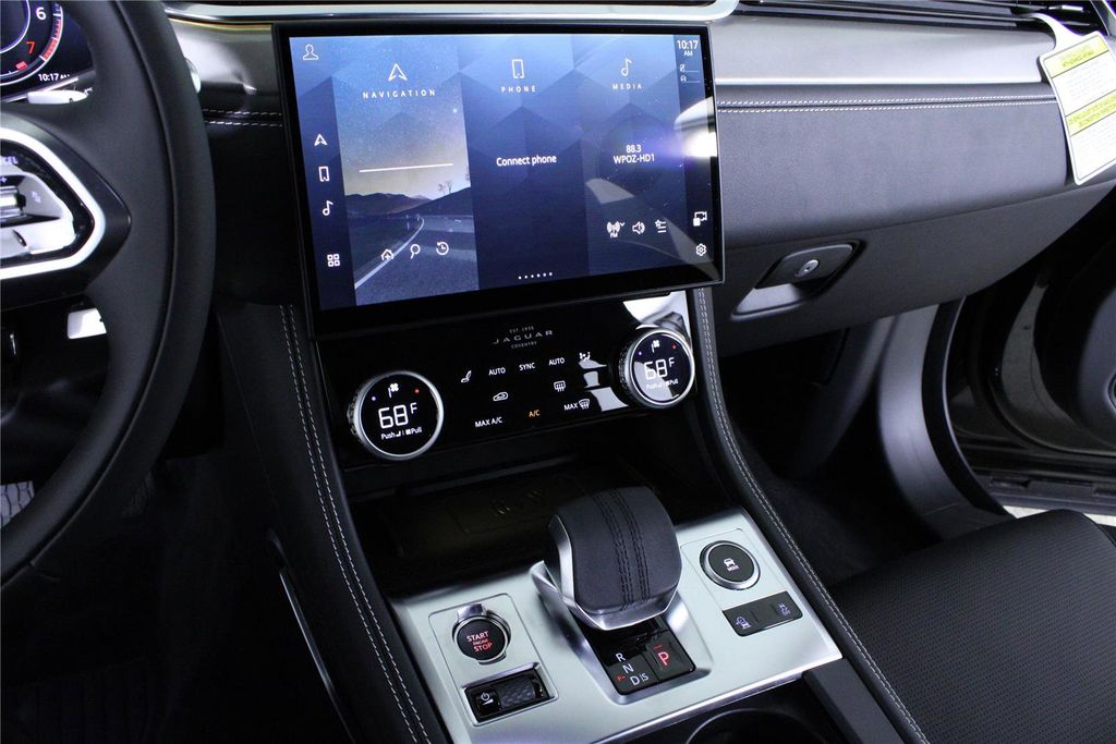 2026 Jaguar F-Pace R-Dynamic S - Photo 19
