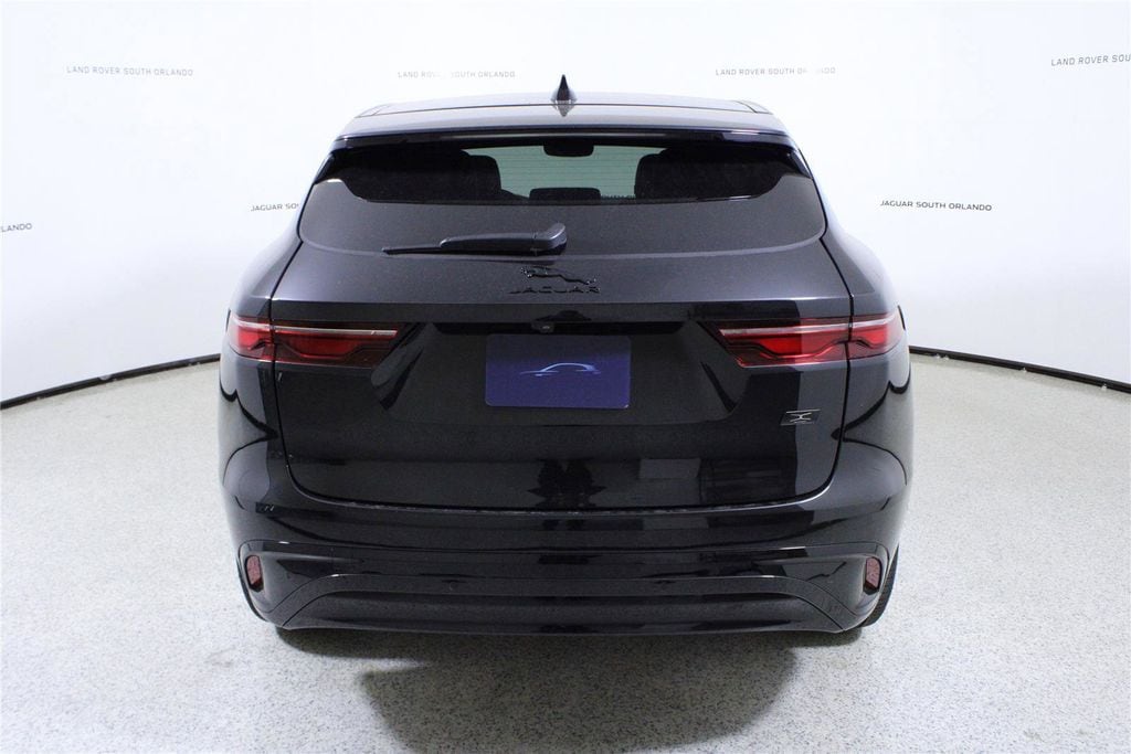 2026 Jaguar F-Pace R-Dynamic S - Photo 6