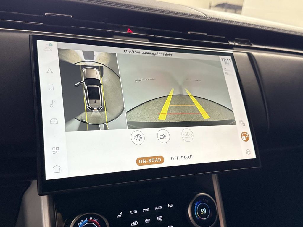 2023 Land Rover Range Rover SE - Photo 25