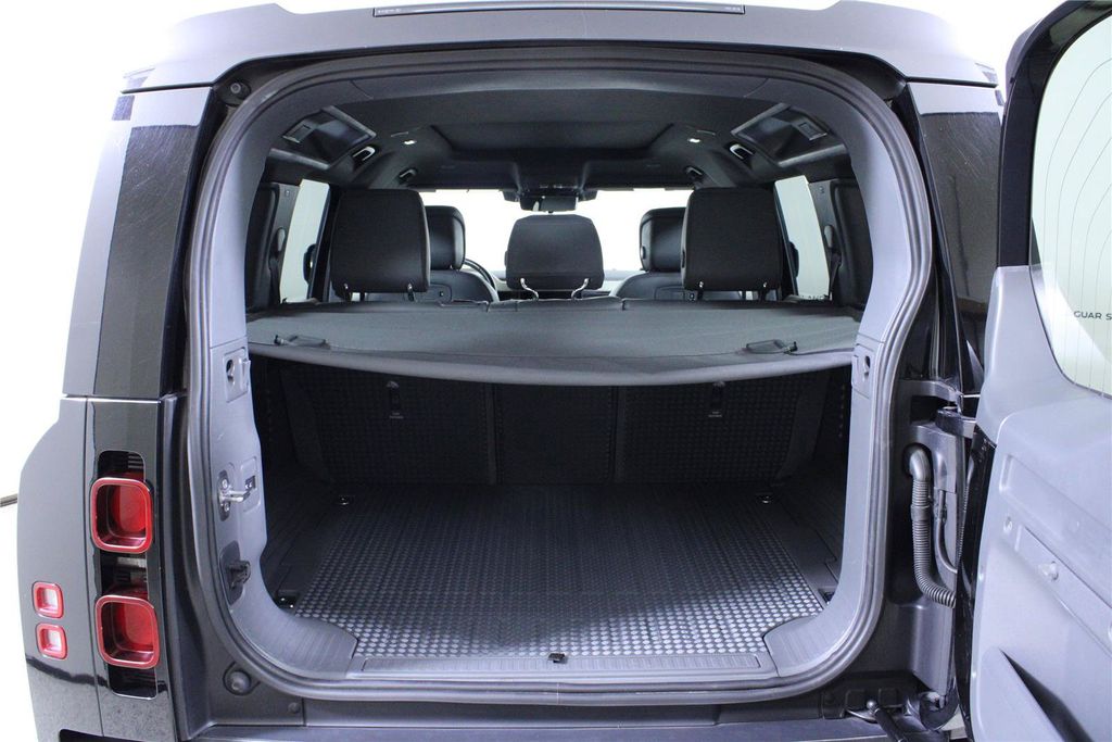 2021 Land Rover Defender X-Dynamic HSE - Photo 10