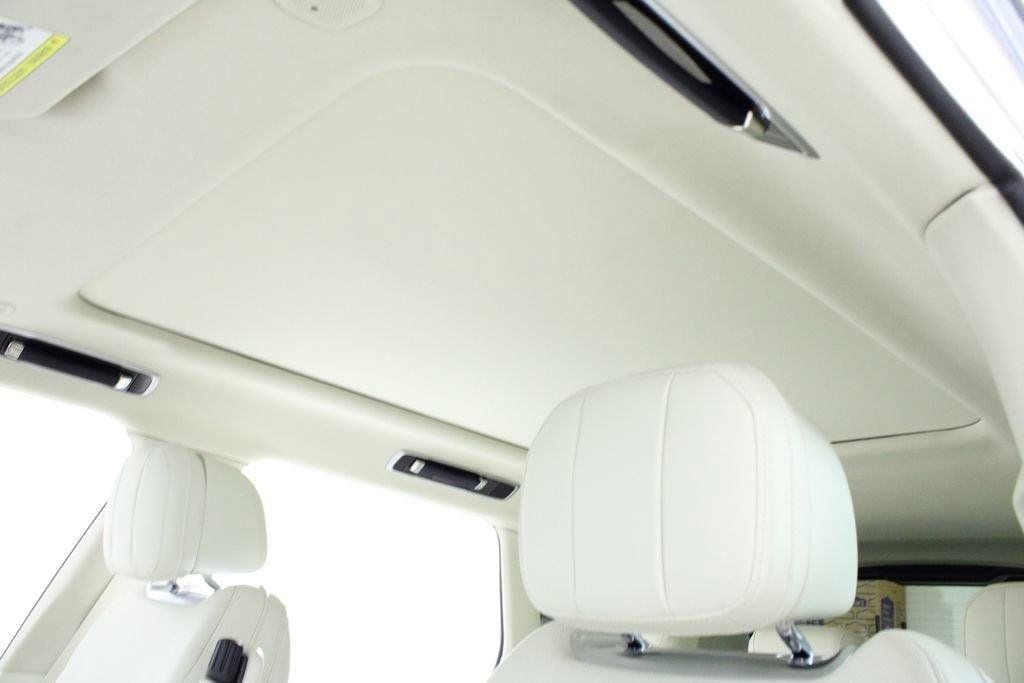2023 Land Rover Range Rover SE - Photo 31