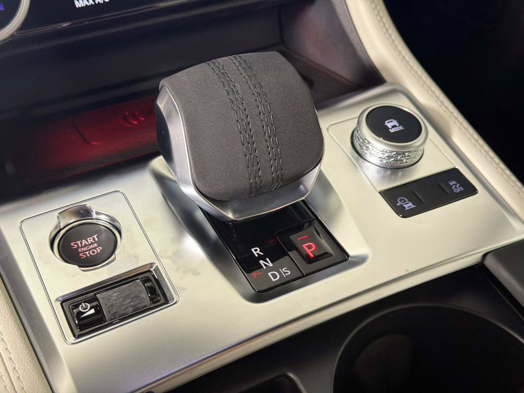 2026 Jaguar F-Pace R-Dynamic S - Photo 27
