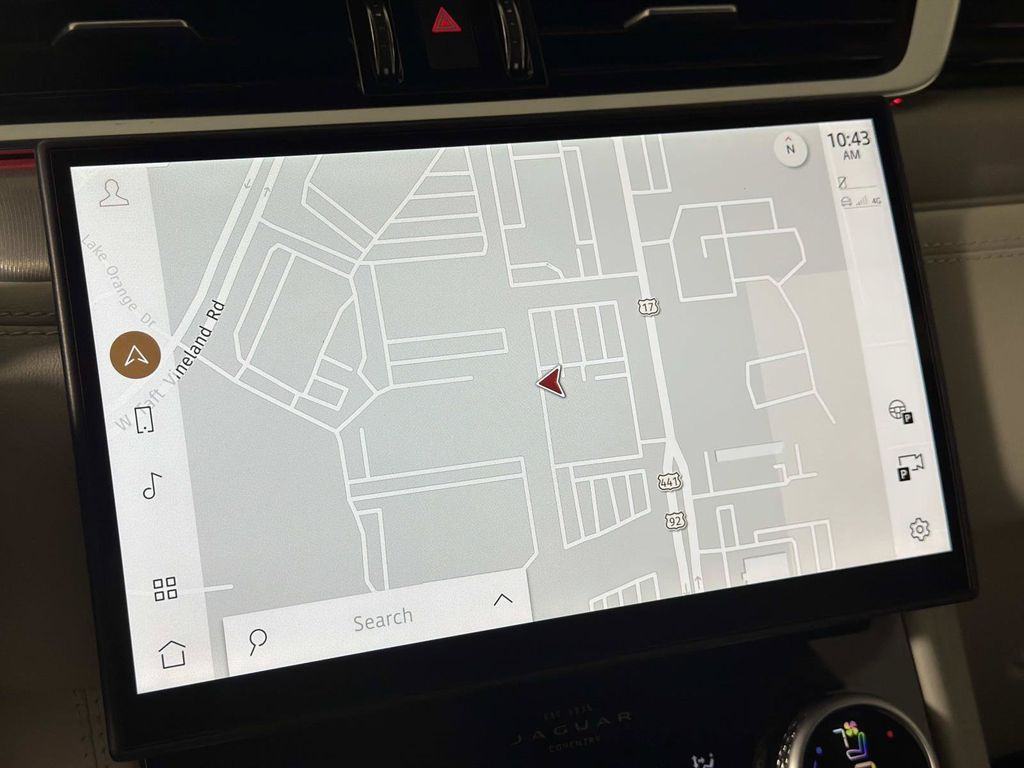 2026 Jaguar F-Pace R-Dynamic S - Photo 22
