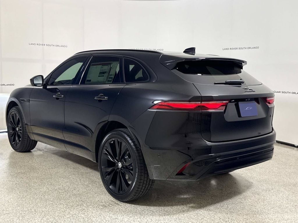 2026 Jaguar F-Pace R-Dynamic S - Photo 3