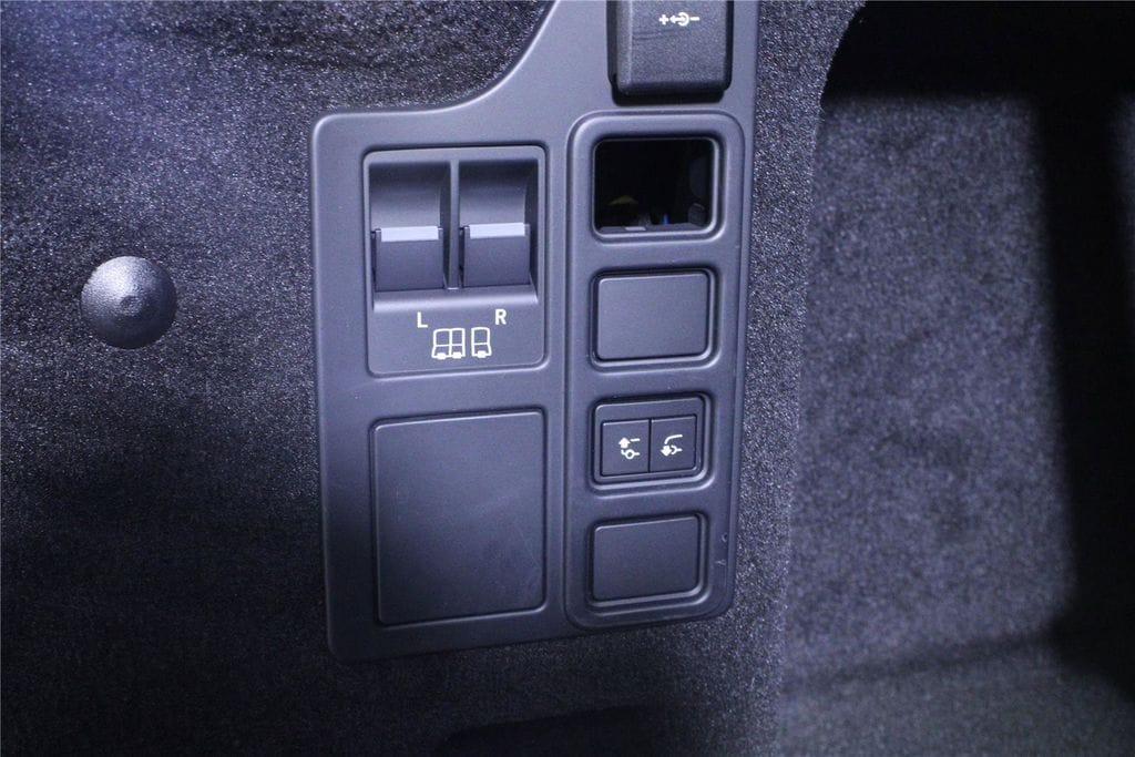 2023 Land Rover Discovery S R Dynamic - Photo 11