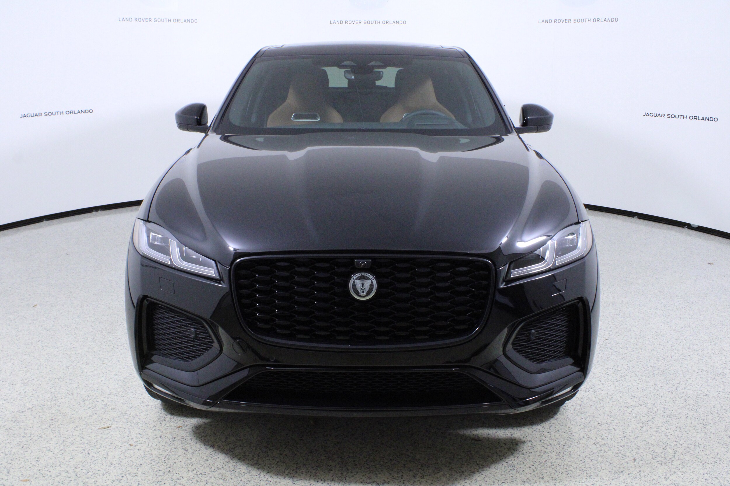 2026 Jaguar F-PACE P250 R-Dynamic S photo 2