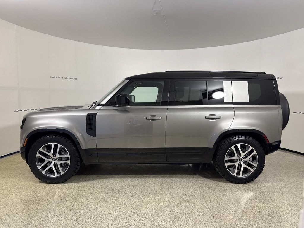 Certified 2025 Land Rover Defender 110 X-Dynamic SE SUV