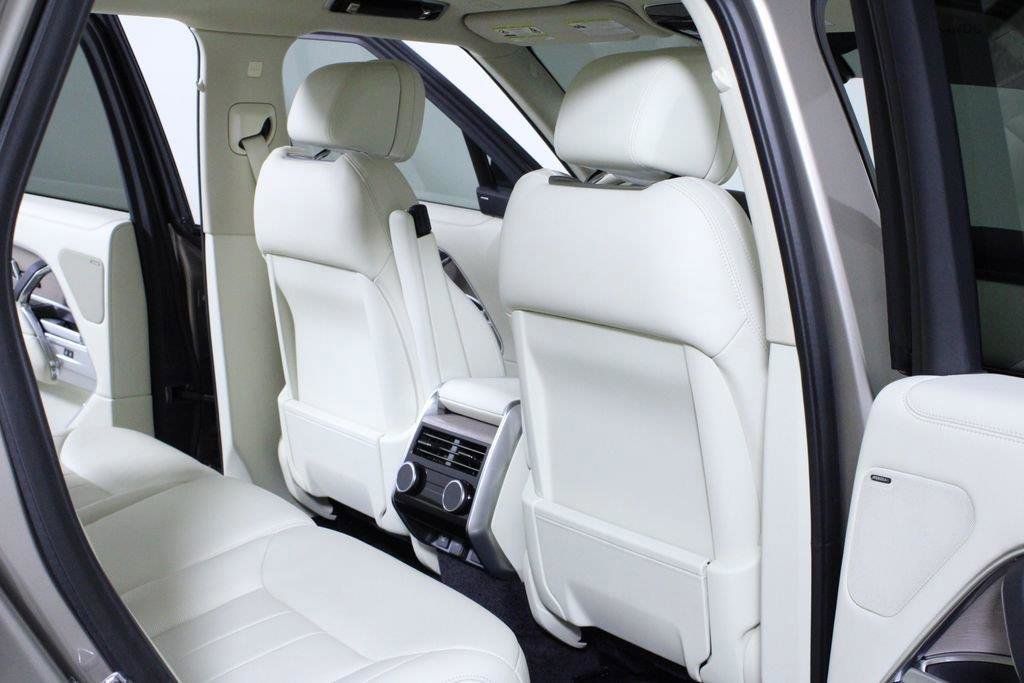 2023 Land Rover Range Rover SE - Photo 14