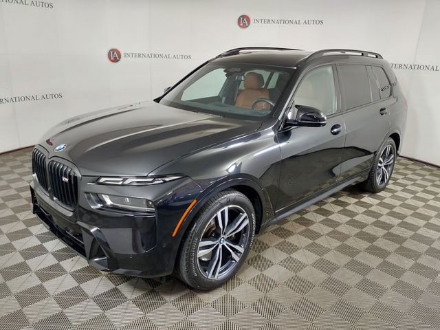 2024 BMW X7 M60i's photo