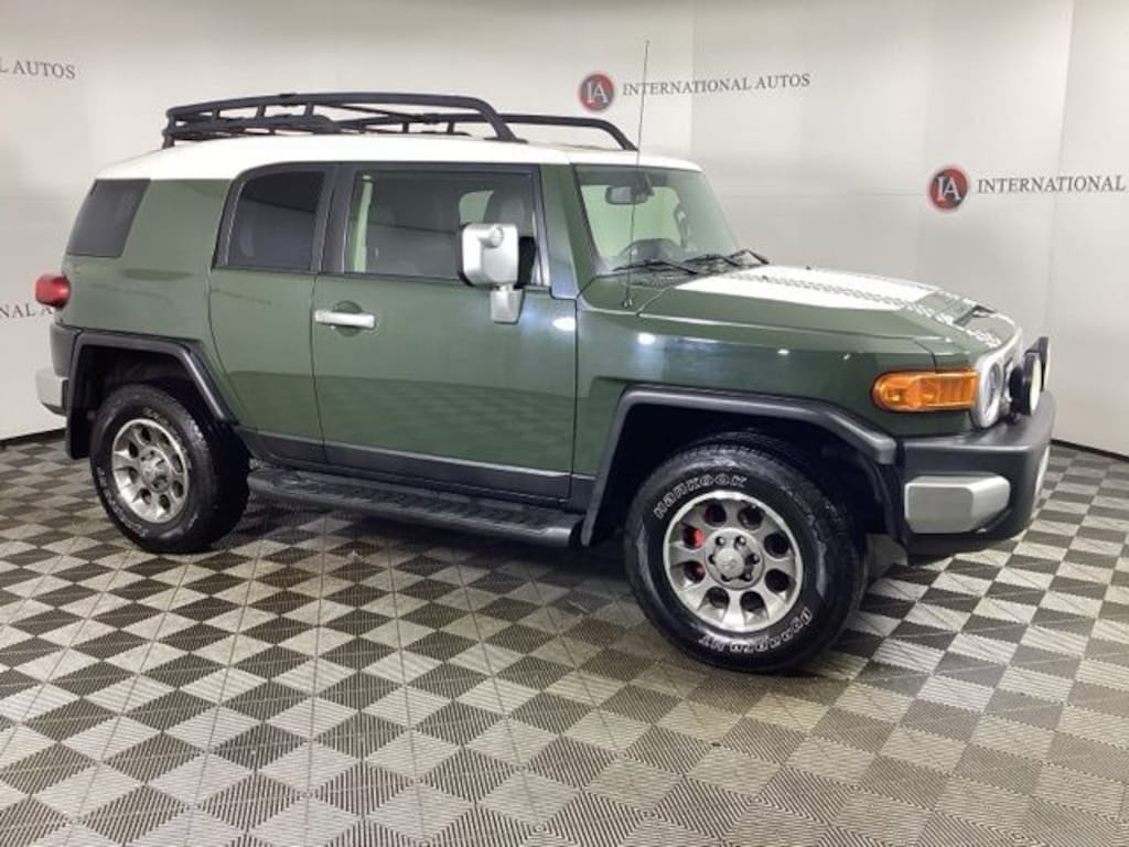 Used 2013 Toyota FJ Cruiser Base SUV