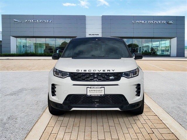 2024 Land Rover Discovery Sport SE photo 2
