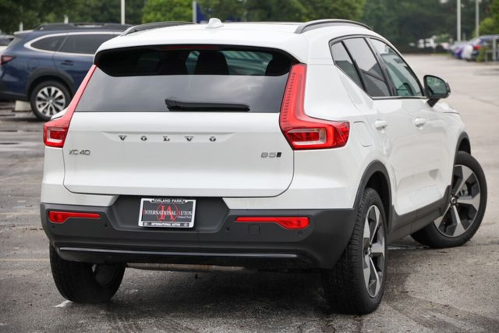 Used 2026 Volvo XC40 B5 Plus SUV