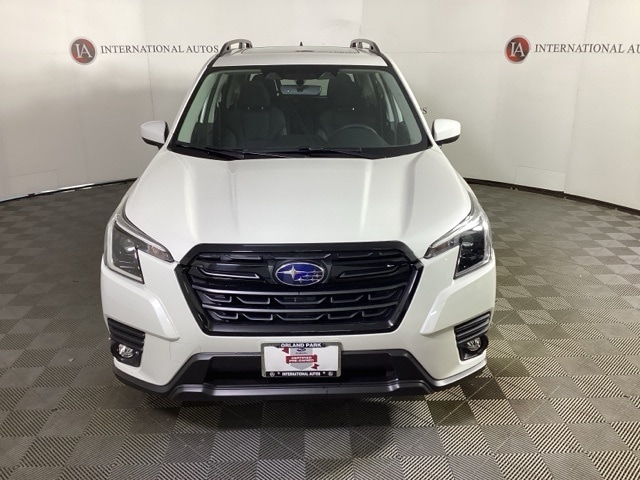 Used 2024 Subaru Forester Premium with VIN JF2SKADC4RH476863 for sale in Tinley Park, IL