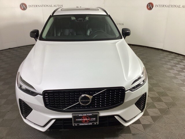 Used 2023 Volvo XC60 Plus with VIN YV4L12RW7P1278215 for sale in Tinley Park, IL