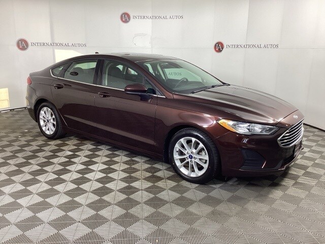 2019 Ford Fusion SE photo 3