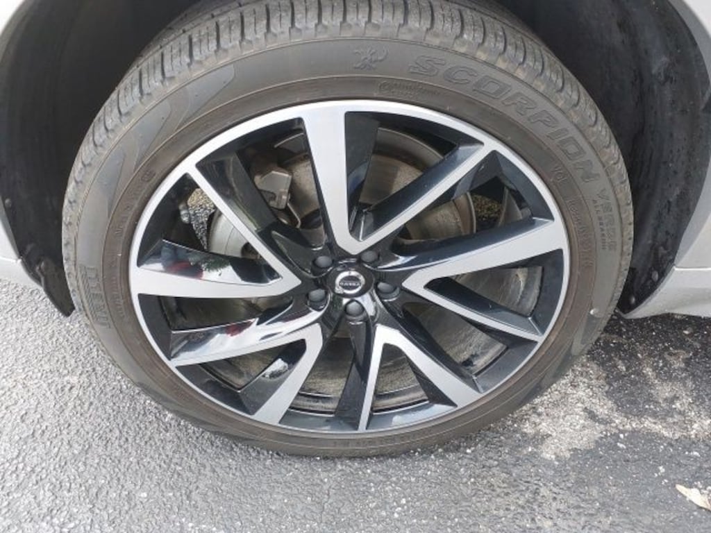 Used 2023 Volvo XC90 B5 Plus SUV