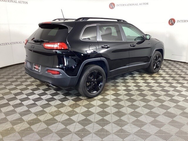 2018 Jeep Cherokee Limited photo 2