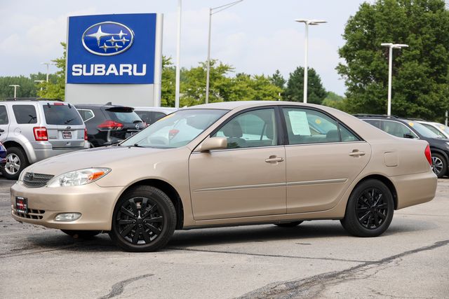 Used 2003 Toyota Camry XLE with VIN 4T1BE32K43U128681 for sale in Tinley Park, IL