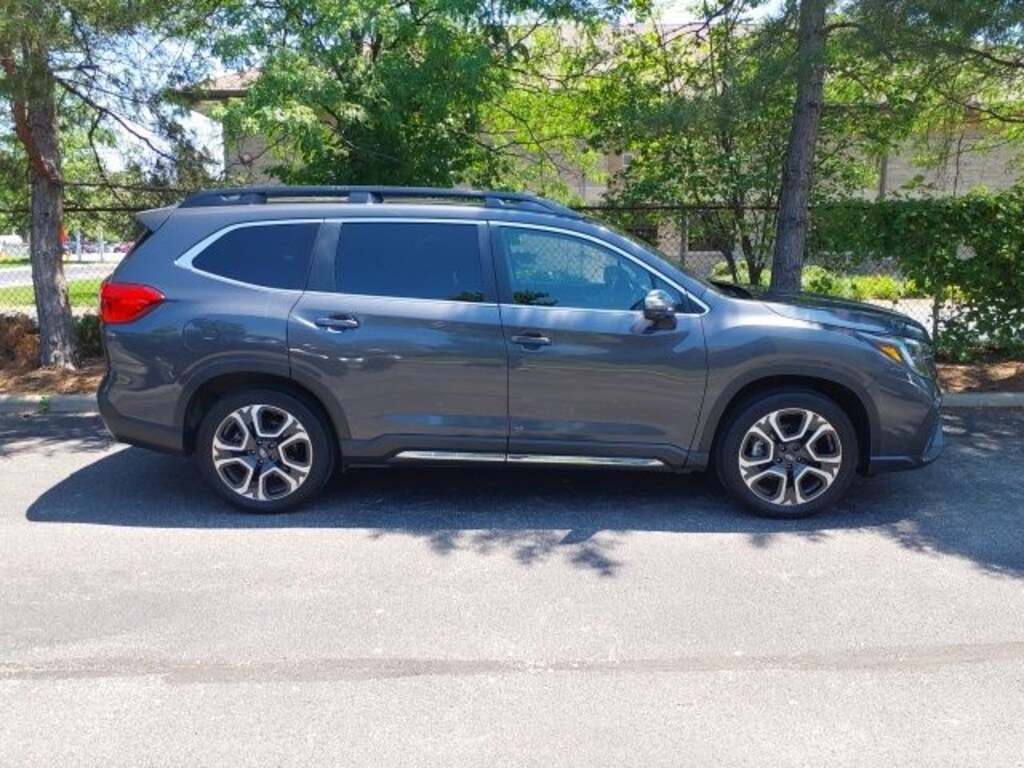 Used 2023 Subaru Ascent Limited SUV