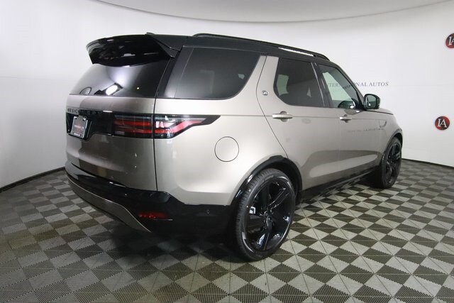 Used 2024 Land Rover Discovery Dynamic SE with VIN SALRL4EU3R2496035 for sale in Tinley Park, IL