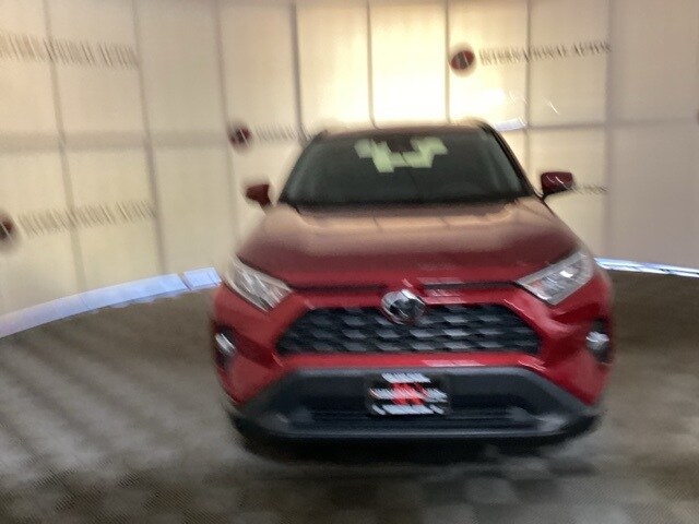 2020 Toyota RAV4 XLE Premium photo 2