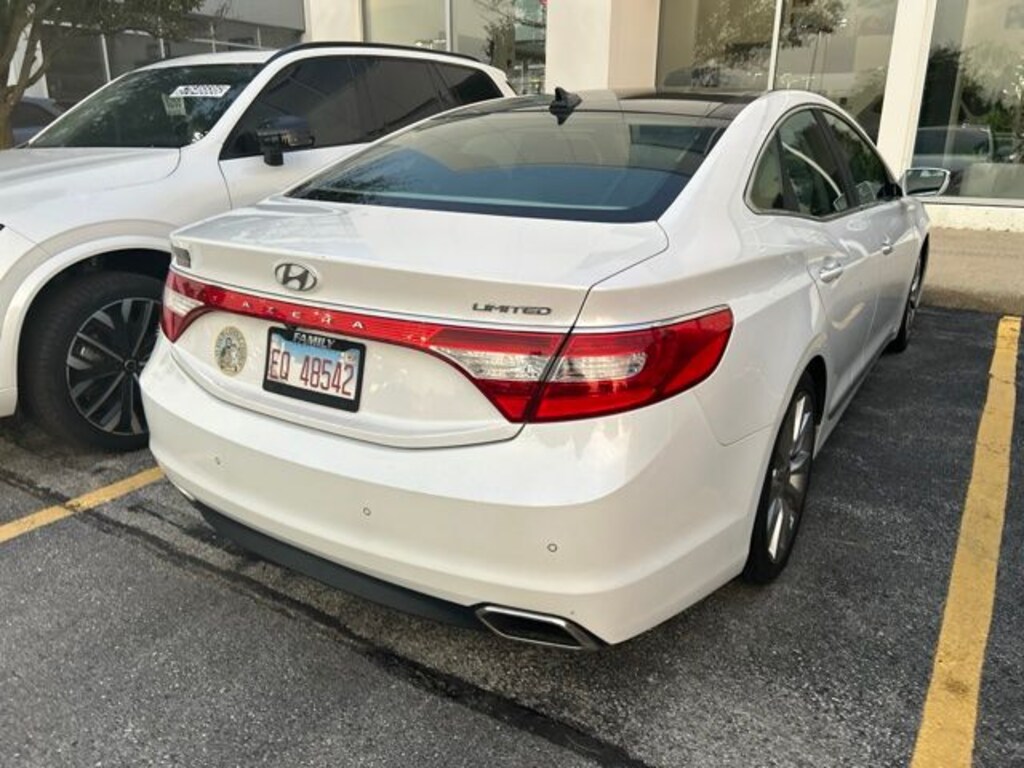 Used 2016 Hyundai Azera Limited Sedan