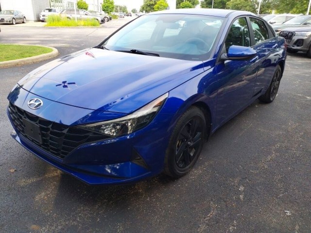Used 2023 Hyundai Elantra SEL Sedan