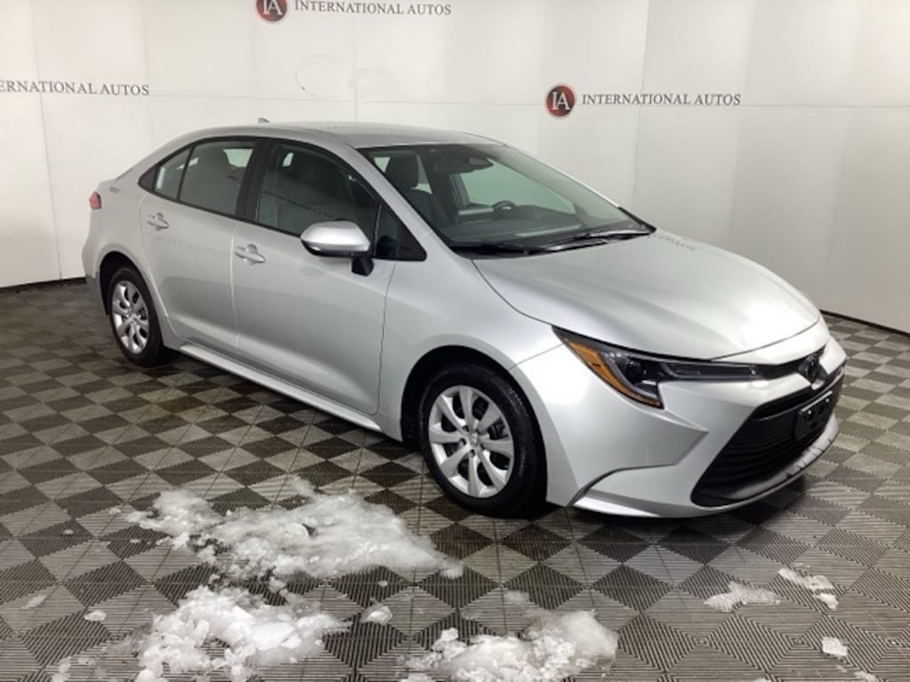 Used 2025 Toyota Corolla LE Sedan