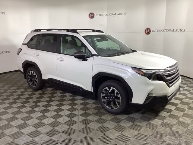 2025 Subaru Forester Premium photo 3