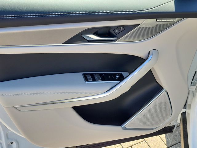 2026 Jaguar F-Pace R-Dynamic S - Photo 21
