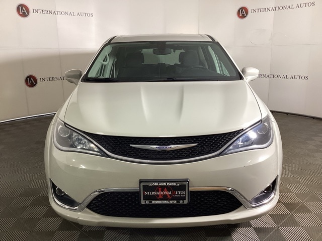 Used 2020 Chrysler Pacifica Touring with VIN 2C4RC1FG7LR158712 for sale in Tinley Park, IL