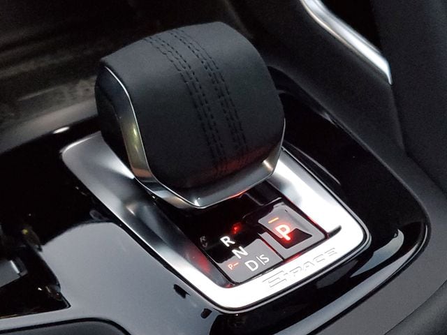 2024 Jaguar E-Pace R-DYNAMIC SE - Photo 35