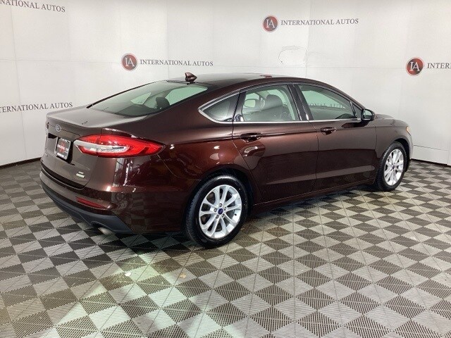 2019 Ford Fusion SE photo 4