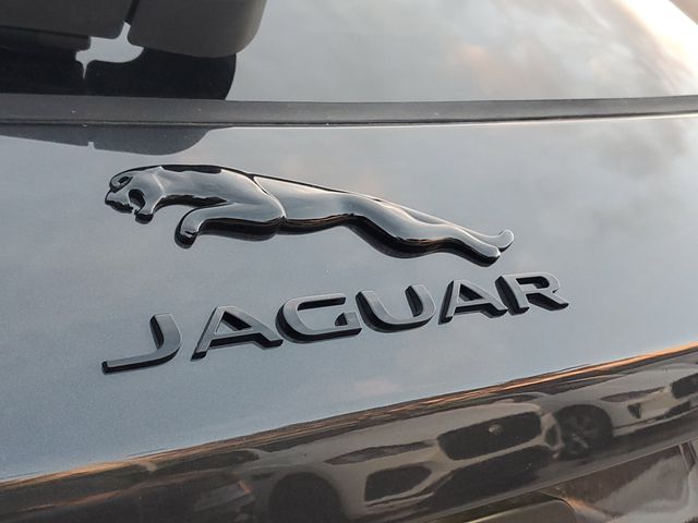 2026 Jaguar F-Pace R-Dynamic S - Photo 9