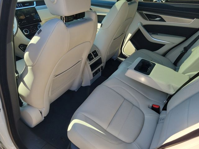 2026 Jaguar F-Pace R-Dynamic S - Photo 13