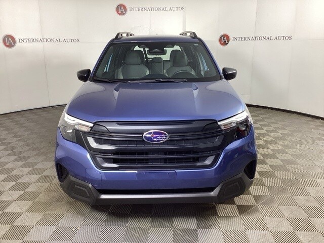 2025 Subaru Forester Base photo 2