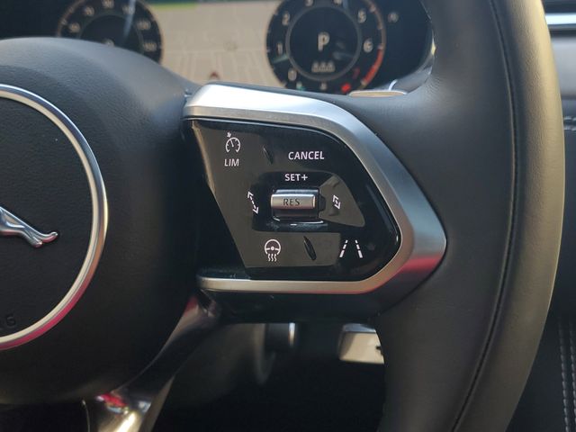 2025 Jaguar F-PACE R-Dynamic S - Photo 21
