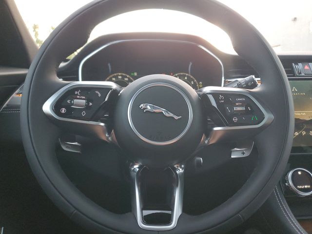2026 Jaguar F-Pace R-Dynamic S - Photo 28