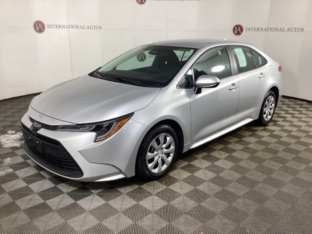 Used 2025 Toyota Corolla LE Sedan
