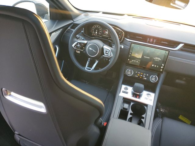 2026 Jaguar F-Pace R-Dynamic S - Photo 19