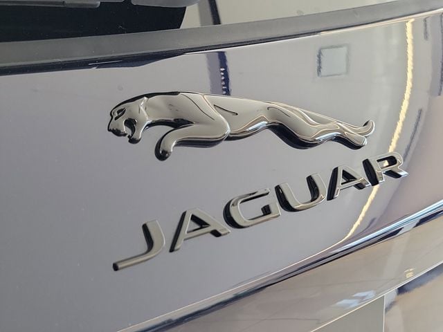 2026 Jaguar F-Pace R-Dynamic S - Photo 11