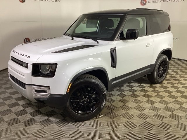 2025 Land Rover Defender S's photo