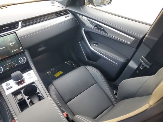 2026 Jaguar F-Pace R-Dynamic S - Photo 18