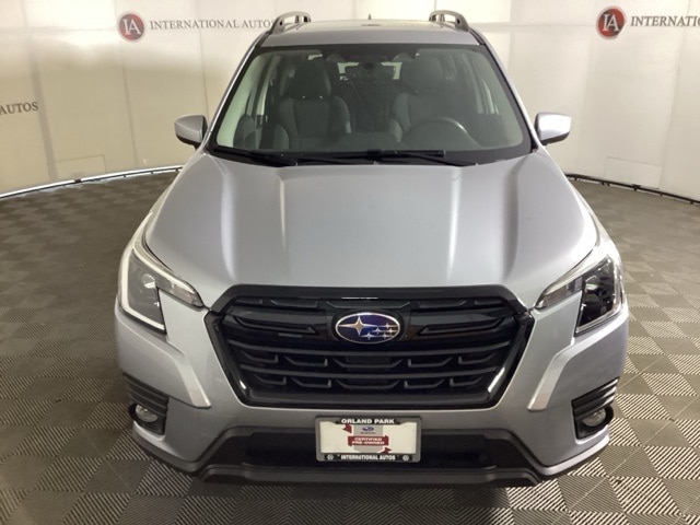 Used 2022 Subaru Forester Premium with VIN JF2SKAEC6NH423946 for sale in Tinley Park, IL