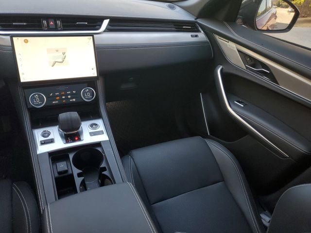2025 Jaguar F-PACE R-Dynamic S - Photo 14