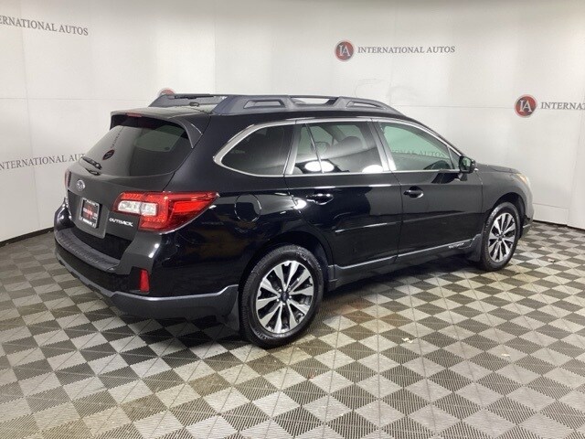 2015 Subaru Outback 2.5i Limited photo 4