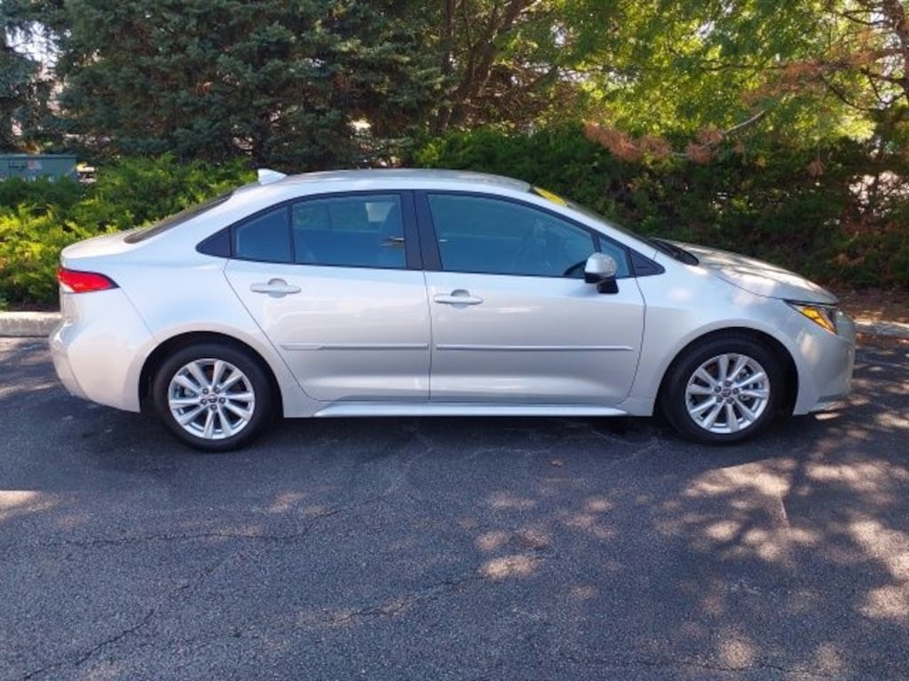 Used 2025 Toyota Corolla LE Sedan
